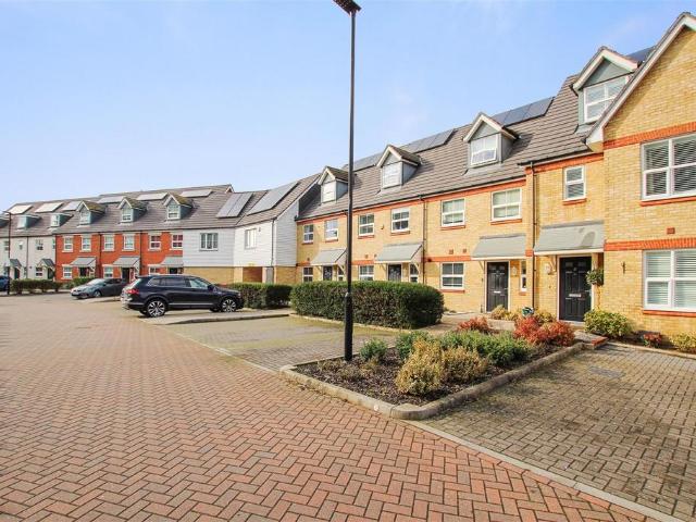 Weir Road, Bexley 3 bed terraced house to rent £2,600 pcm £600 pw