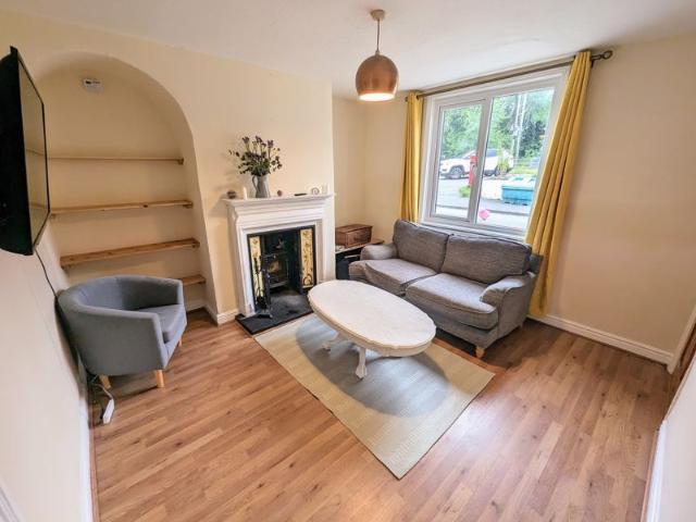 Weir Road, Hanwood, Shrewsbury, SY5 8JZ