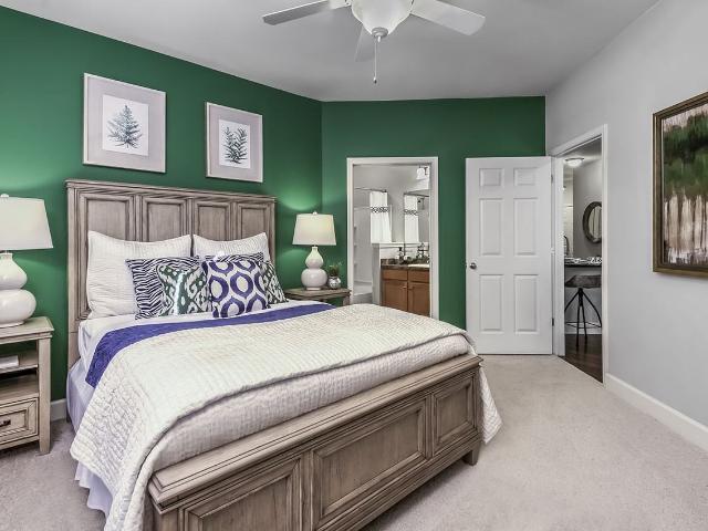 Weirbridge Village 2 Bedroom Apartment for Rent at 1 Legacy Oaks Pl, Asheville, NC 28803 Crowfields Condominiums