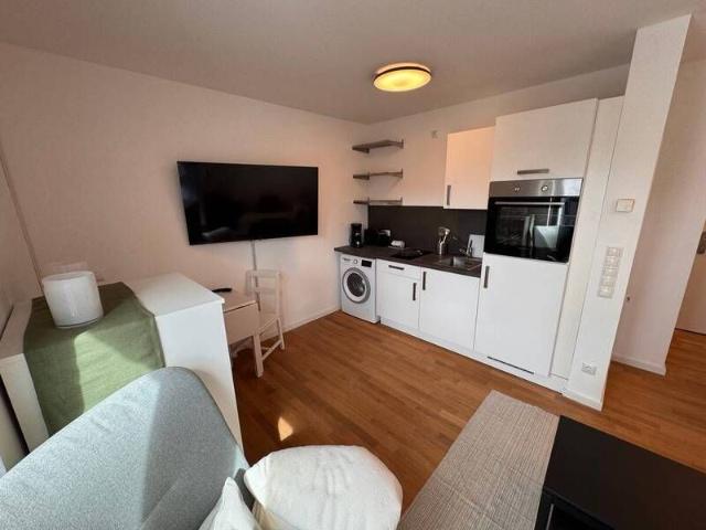 Weißensee: Berliner Allee: ZWEITBEZUG im NEUBAU ab 15.08.26: 1 Zi Whg, 23 m² VHS 5. OG + BALKON