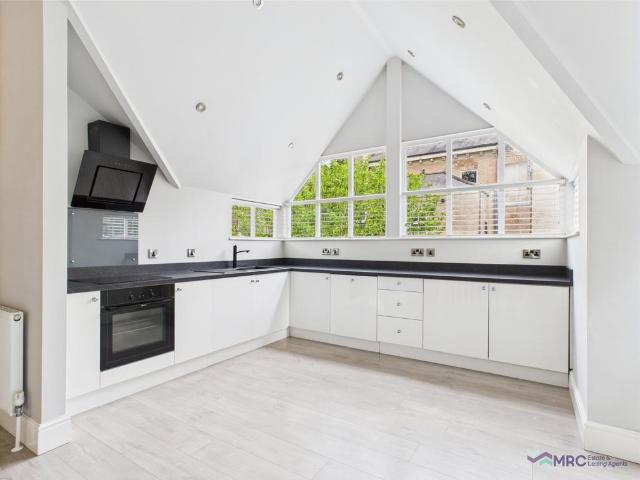 Welwick House Mews, Pearson Park, HU5 2 bed end of terrace house to rent £925 pcm £213 pw