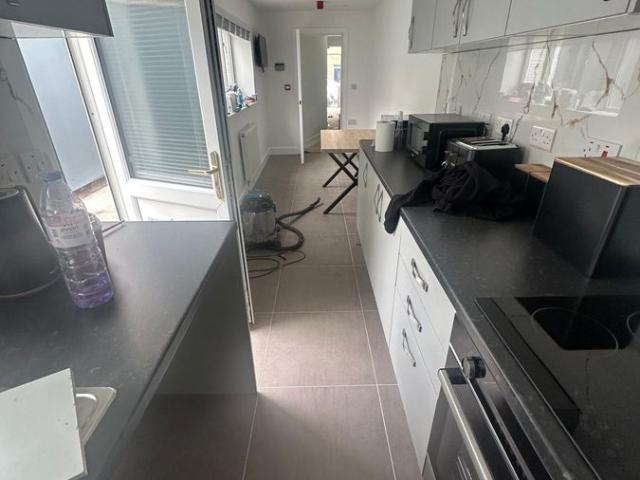Welbeck Street, Mansfield NG18, 5 bed shared accommodation to rent, £2,610 pcm | PrimeLocation