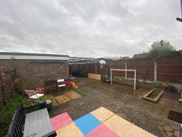 Welbourne Gardens, Bedford MK42, 3 bed property to rent, £1,350 pcm | PrimeLocation