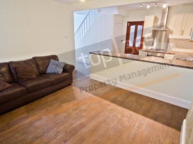 Welby Avenue, Nottingham NG7 6 bed house to rent £3,276 pcm £756 pw