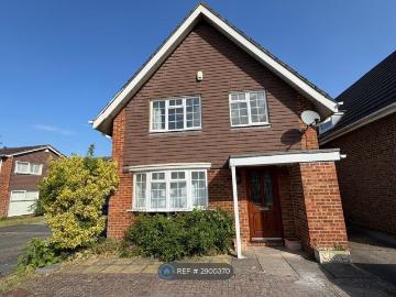 Welby Crescent, Wokingham RG41, 4 bed detached house to rent, £2,400 pcm | PrimeLocation