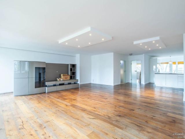 Welc H ome® by RIDA FLATS – Wohnen im Herzen Kölns mit beeindruckendem Domblick