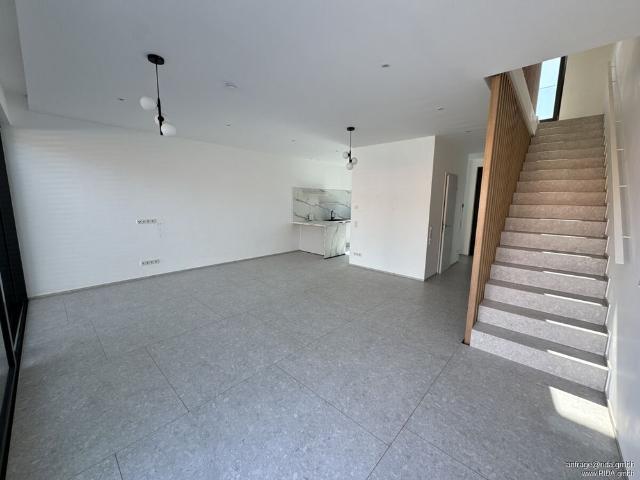 Welc H ome® by RIDA HOUSING – Grüne Aussichten im beliebten Köln Rondorf