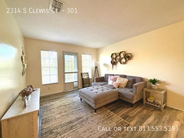 Live in the Heart of South Tampa – Just One Block from Bayshore Boulevard!