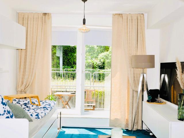 Welcome to our charming 30 sqm studio apartment in Essen! Perfect for 1 Person, Essen Amsterdam Apartments for Rent