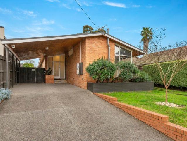 Welcome to a Spacious Balwyn High School Zoned Family Rental