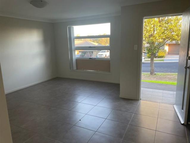 Welcome to another beautiful home at 35 Ellie Ave Raworth!