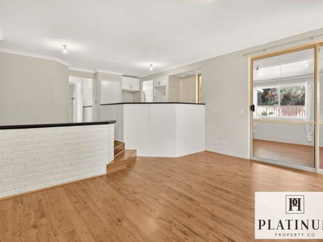 Welcome to comfortable family living in a quiet Middle Swan cul de sac