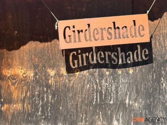 Welcome to GIRDERSHADE Your Bush escape on the River