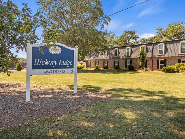 Welcome to Hickory Ridge Apartments! 2 Bedroom Apartment for Rent at 2413 Wade Hampton Blvd, Greenville, SC 29615