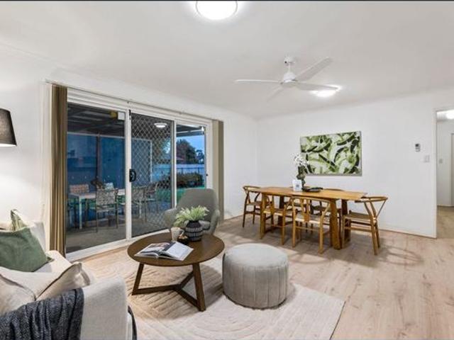 Welcome to Jacaranda Drive! Family friendly living