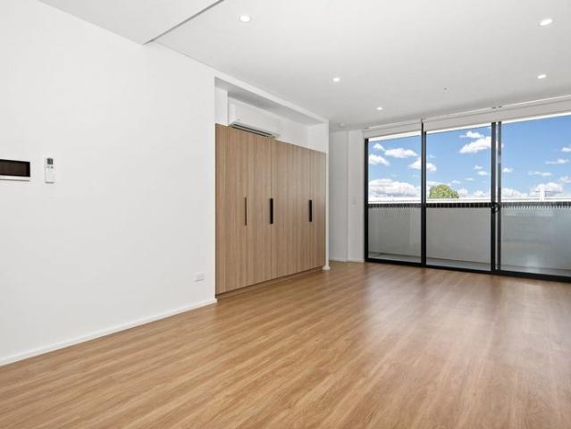 Welcome to KOI Apartments Northmead