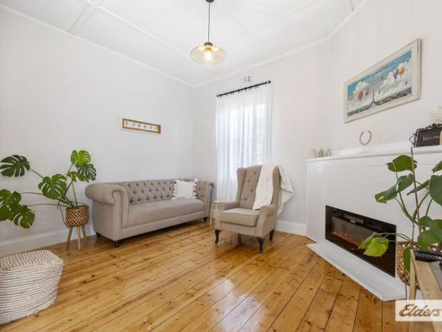 Welcome to Sunshine Cottage Where Classic Charm meets Modern Luxury