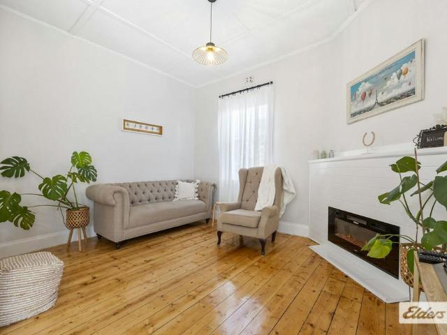 Welcome to Sunshine Cottage Where Classic Charm meets Modern Luxury