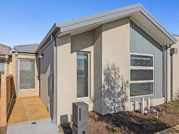 Welcome to the best location of Armstrong Creek
