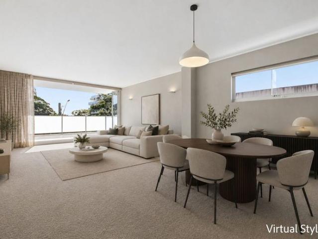 Welcome to the luxury of the Lucca building in the cosmopolitan hub of Neutral Bay