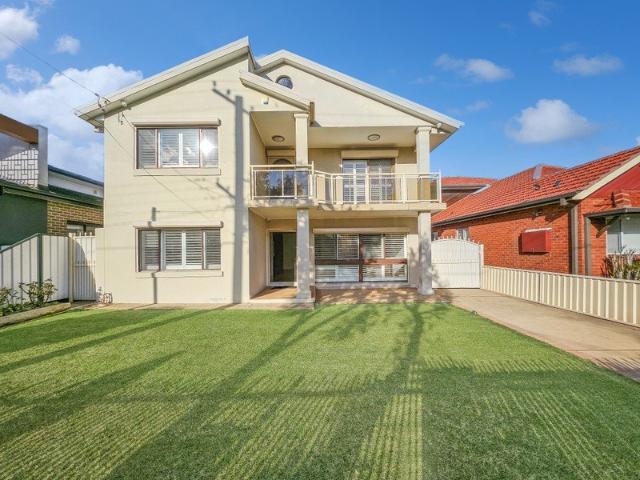 Welcome to this grand expansive family home located in a sought after street with all utilities included
