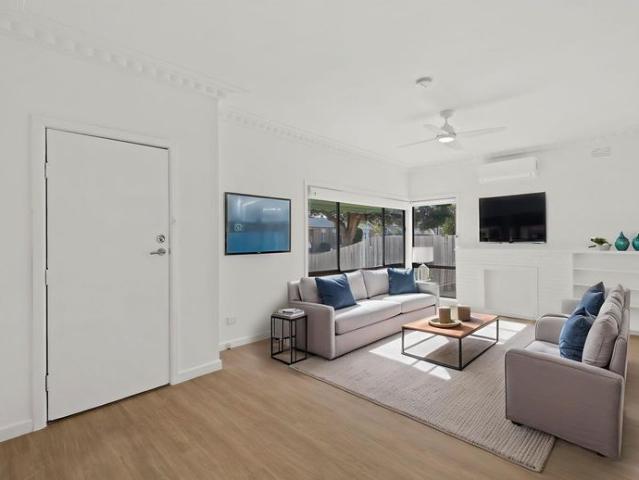 Welcome to this house that has recently been renovated and is ready for you to call it home
