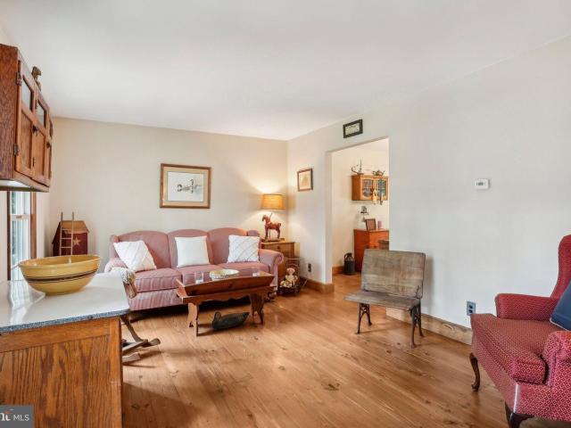 Welcome to this lovely home in Holly Park