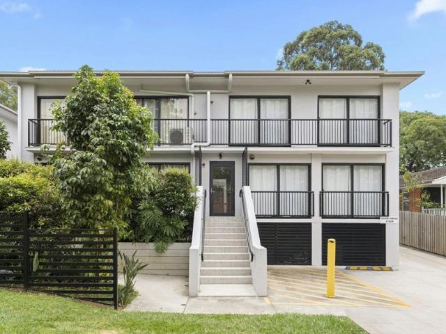 Welcome to Warren! Virtual Tour Available!