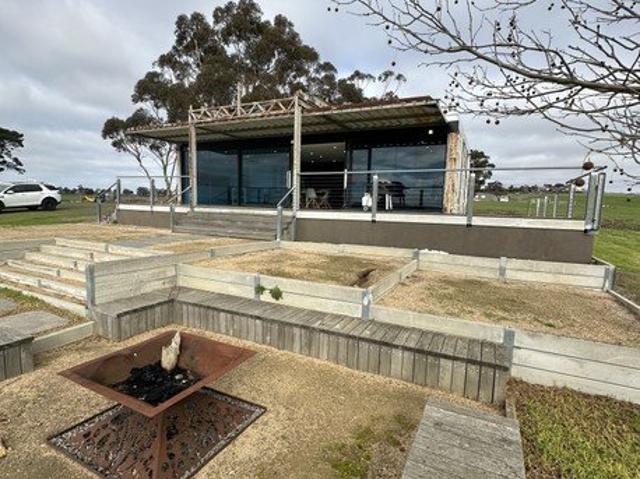 Welcome to well being & exclusivity Luxury shipping container