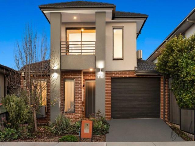 Welcome to Your Dream Home in the Heart of Craigieburn!