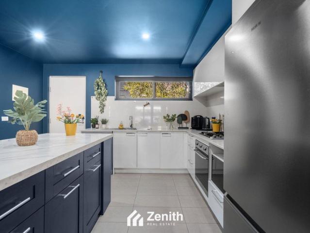 Welcome to Your Modern Haven in the Heart of Ringwood