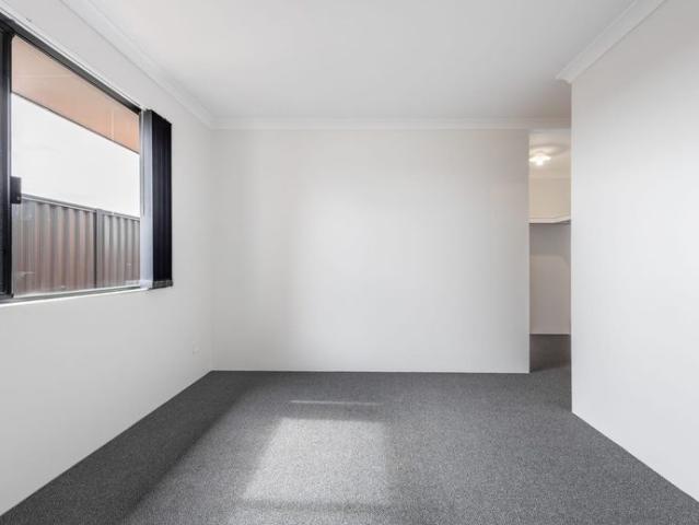 Welcome to Your New Home at 10 Alperton Street, Dayton!