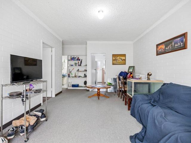 Welcome To Your New Place, A Rare & Affordable Low Maintenance Unit Offering in Adelaide's West!