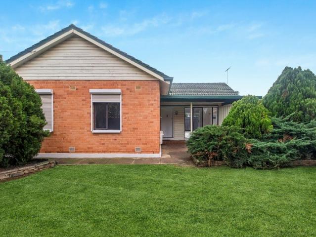 Welcome to your new Place, Versatile Family Living in Elizabeth Vale