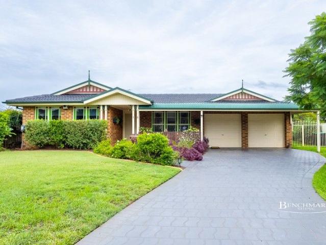 Spacious Single Level Living on 836sqm including teenager retreat or in laws accommodation
