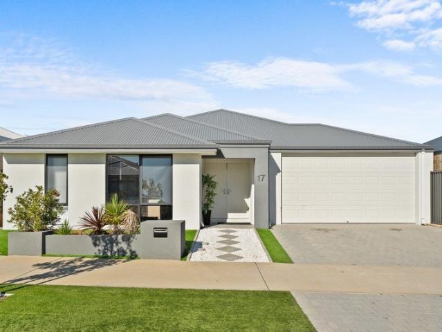 Welcome to 17 Danube Road, Baldivis Modern family home