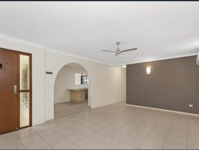 Welcome to 27 Malbon Road Kirwan!