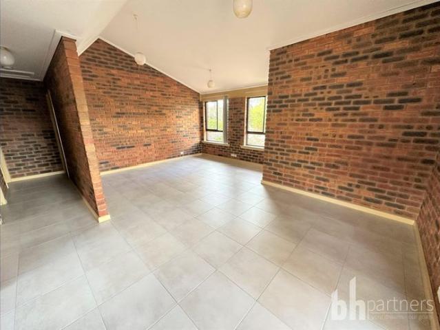 Welcome to 2/82 Powell Street, Berri