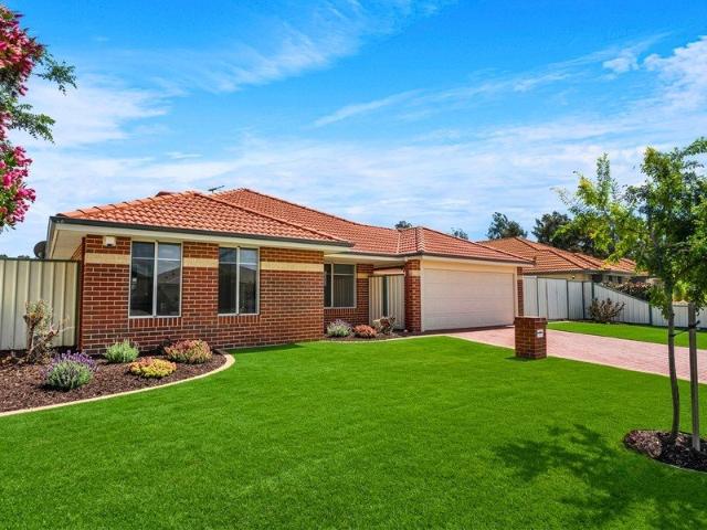 Welcome to 28 Fallon Place, Seville Grove a beautifully updated 4 bedroom, 2 bathroom residence tucked away in a quiet, family friendly cul de sac