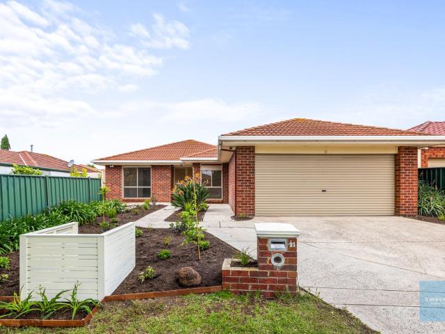 Welcome to 21 Lewis Avenue, Burnside