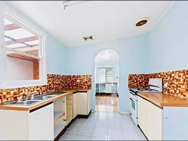 Welcome to 45 Ivanhoe Street, St Albans – Comfortable Family Living in a Convenient Location