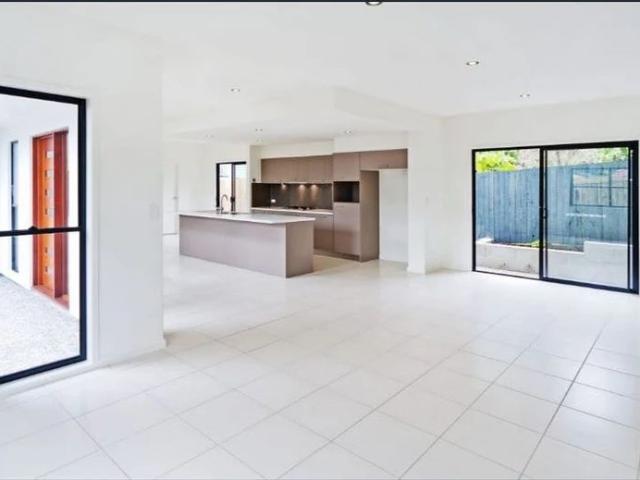 Welcome to 45 Park Road West