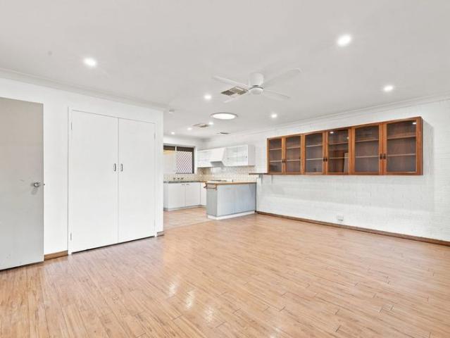 Welcome to 43A Connolly Street, Rangeway