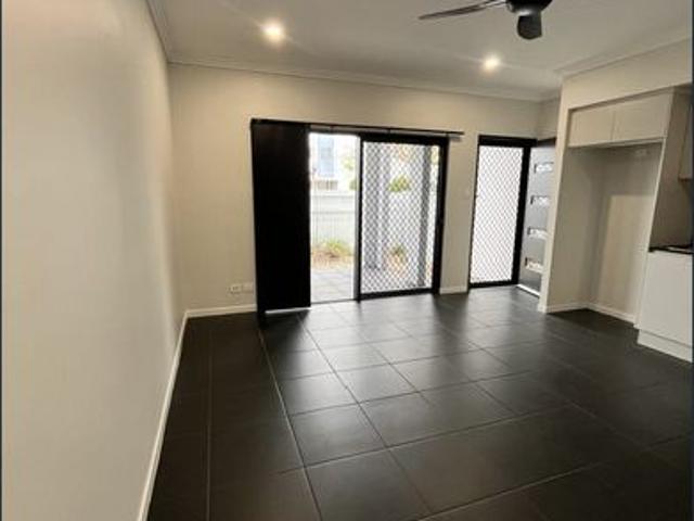 Welcome to 53 Holyoak Avenue, Oonoonba Break Lease