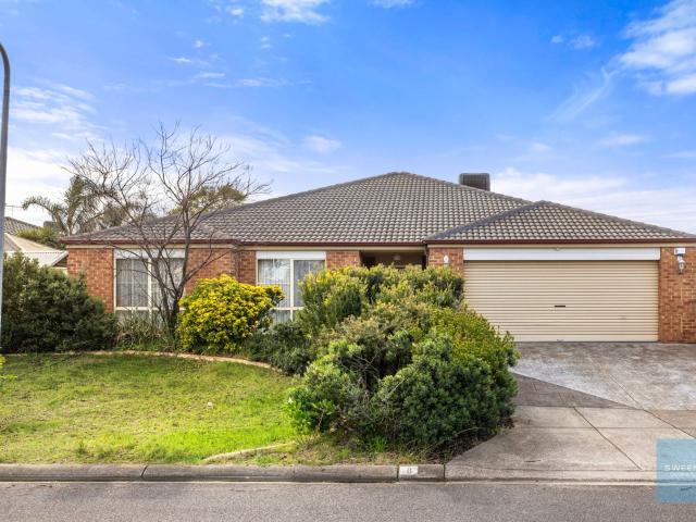 Welcome to 8 Shearer Close, Sydenham