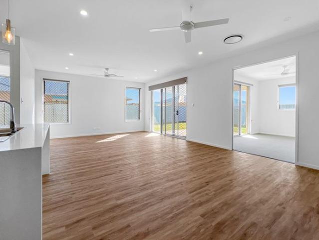 Welcome 24 Mataranka Circuit, Nikenbah QLD 4655