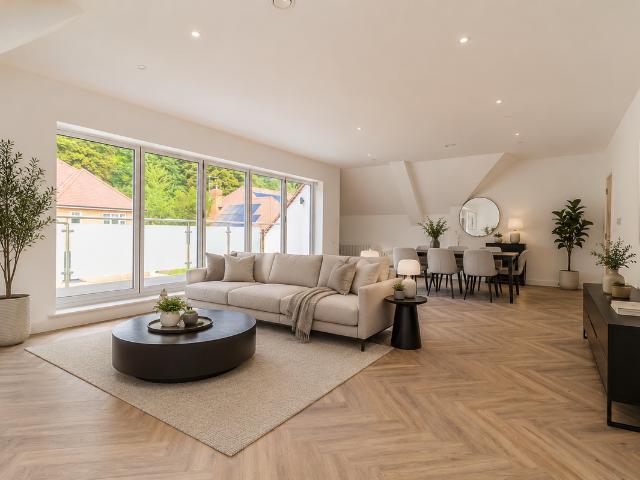 Welcomes Road, Penthouse CR8, 3 bed penthouse to rent, £2,800 pcm | PrimeLocation