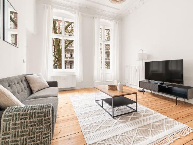 Welcoming 1 Bedroom Apartment in Kreuzberg, Berlin Amsterdam Apartments for Rent