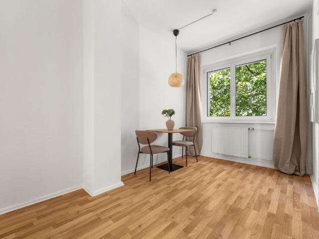 Welcoming 1 Bedroom Apartment in Steglitz, Berlin Amsterdam Apartments for Rent