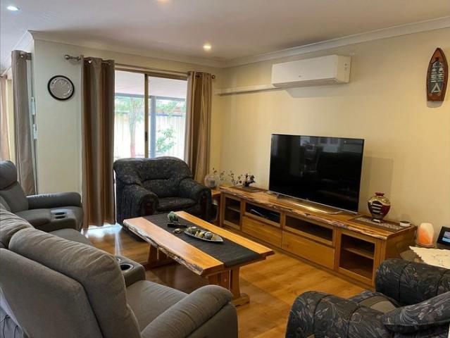 WELCOMING,COMFORTABLE AND WARM, LOVELY HOME